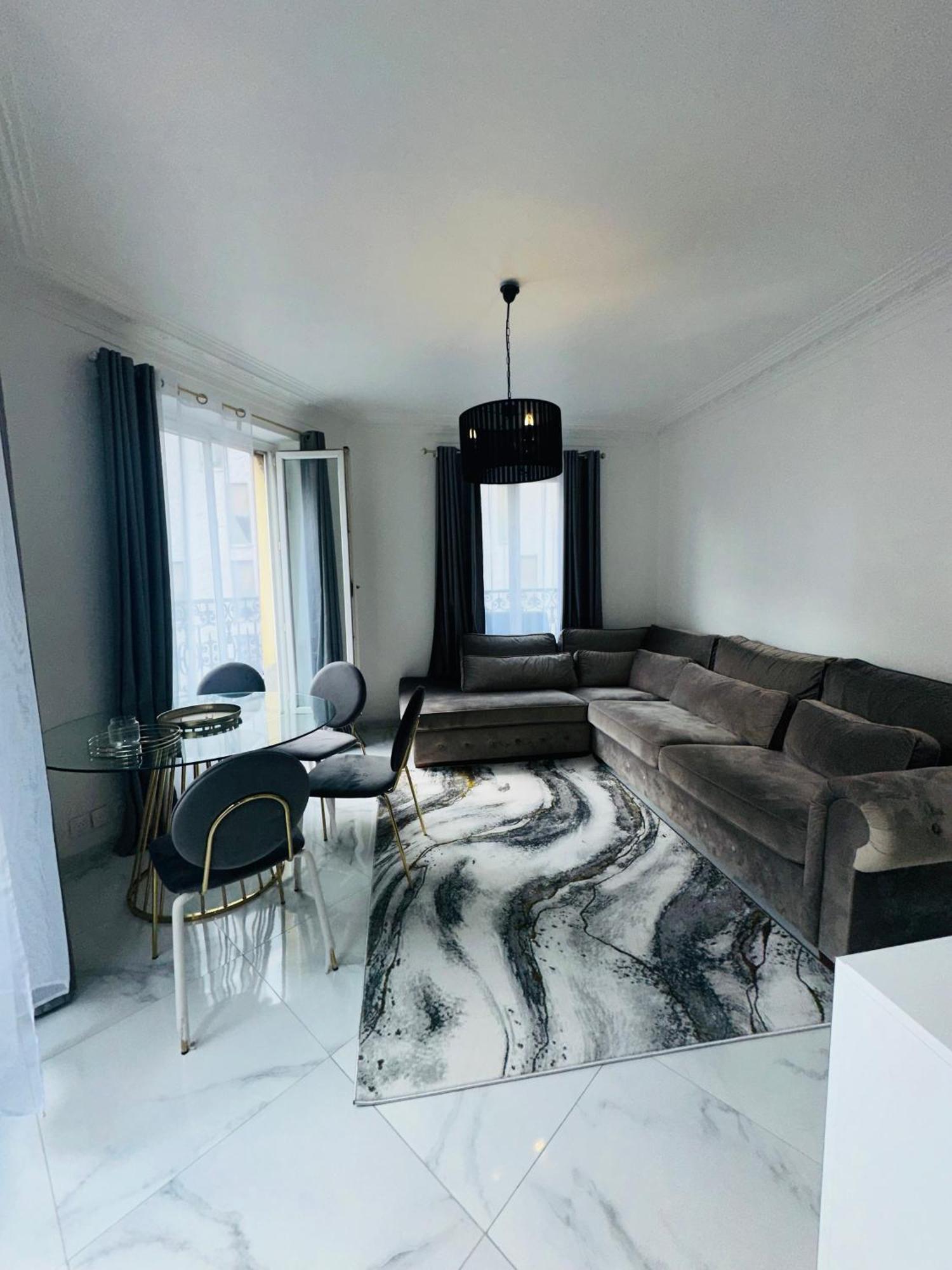 Appartement Parisien Luaran gambar