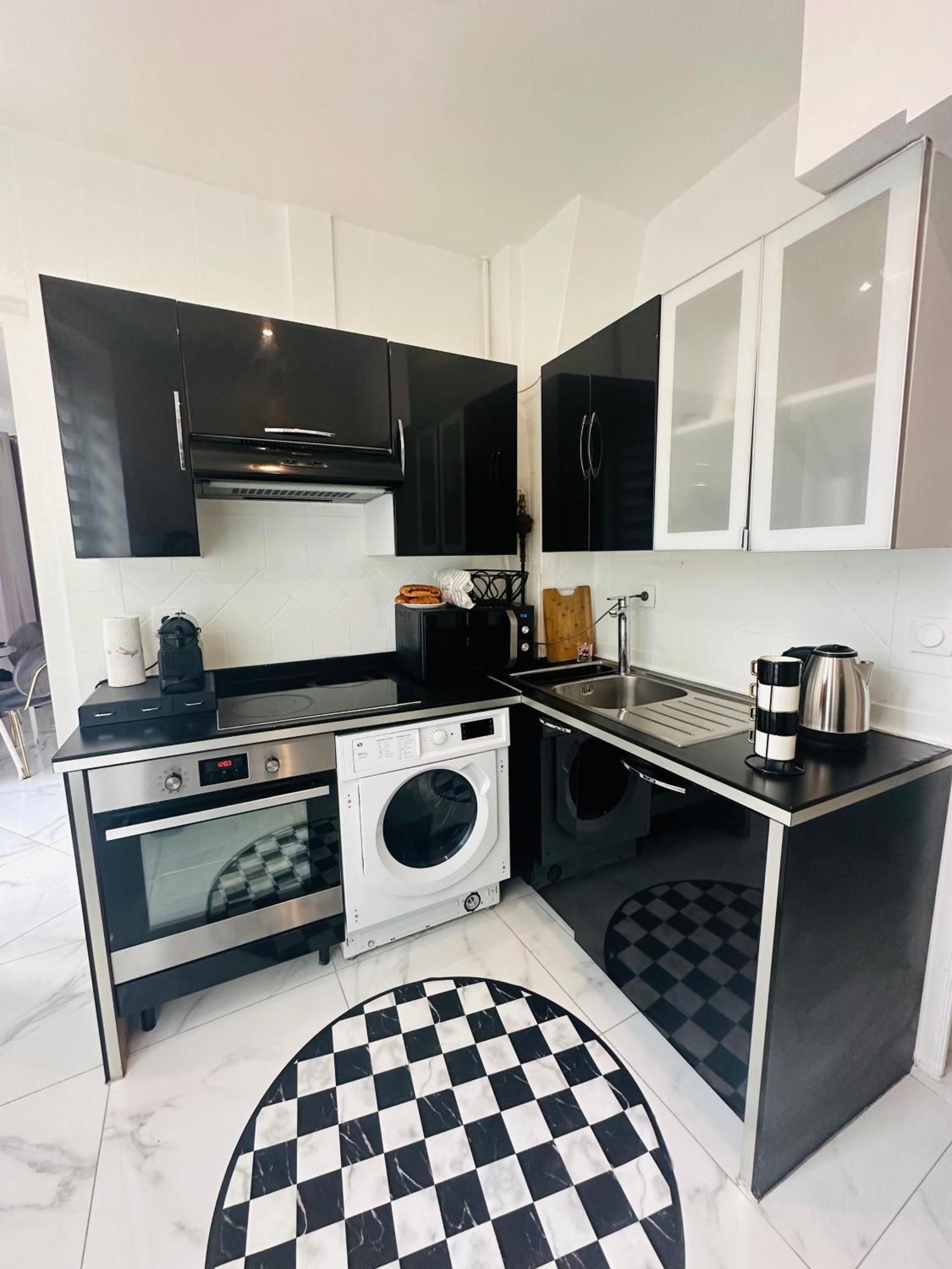 Appartement Parisien Luaran gambar