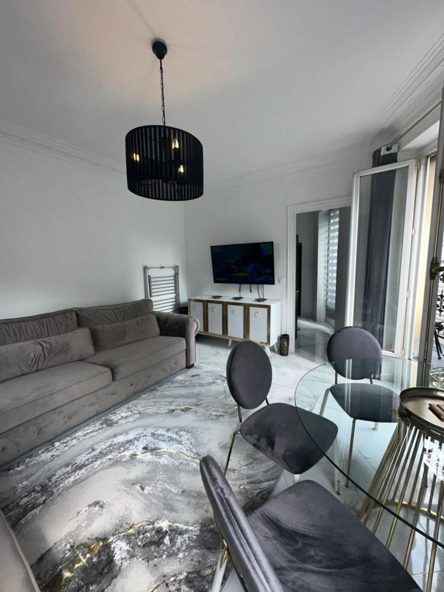 Appartement Parisien Luaran gambar